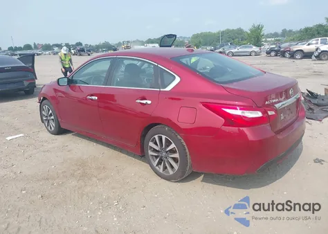 2017 Nissan Altima 2.5 Sv z USA, uszkodzony, nr VIN 1N4AL3AP5HC277896